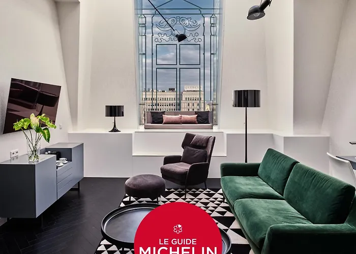 Hotel Indigo Warsaw Nowy Świat, an IHG Hotel